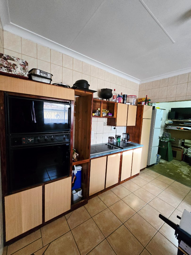 4 Bedroom Property for Sale in Wilkoppies North West